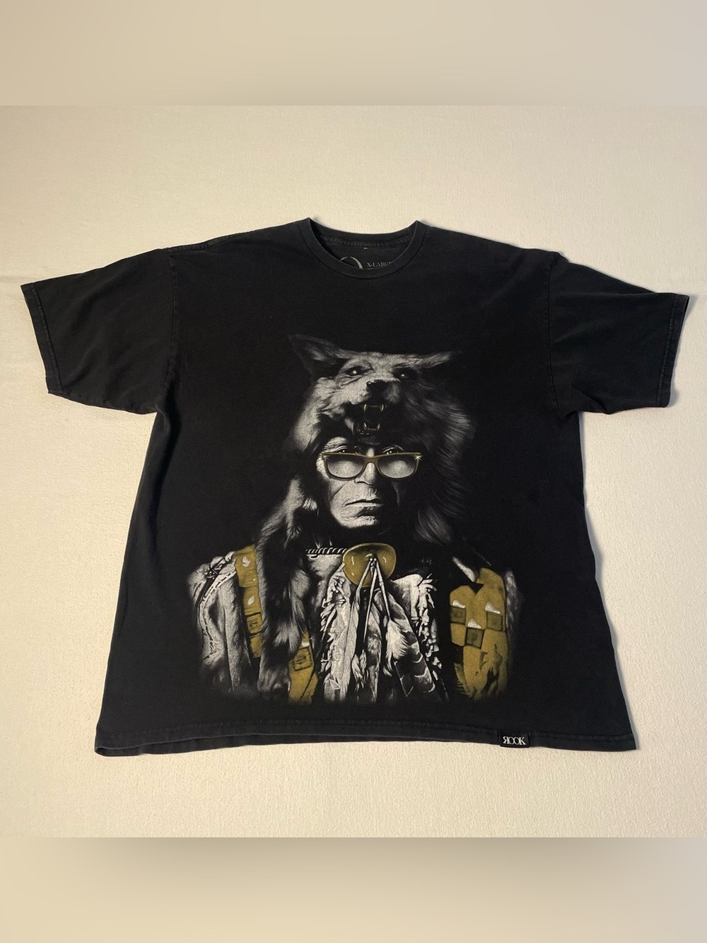 Black Short-Sleeve Graphic Wolf Headdress Tee